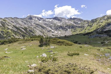 Balık Gölleri yakınlarındaki manzara, Rila dağı, Bulgaristan