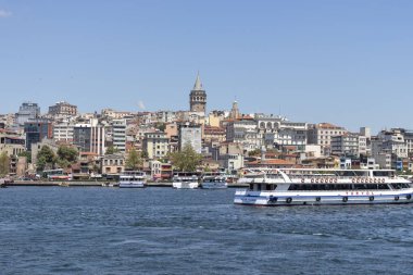 İstanbul şehrinde Haliç'in muhteşem manzarası