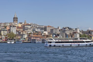 İstanbul şehrinde Haliç'in muhteşem manzarası