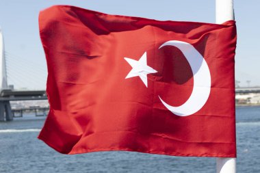 İstanbul'da Türk bayrağı ve Haliç
