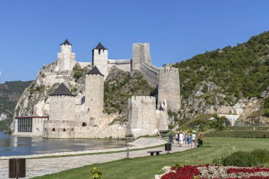Golubac Kalesi - Tuna Nehri'nde ortaçağm müstahkem kasaba, 