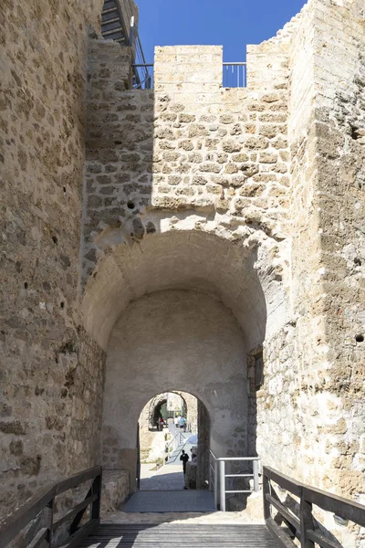 Fortaleza de Golubac - cidade fortificada medieval no rio Danúbio , — Fotografia de Stock