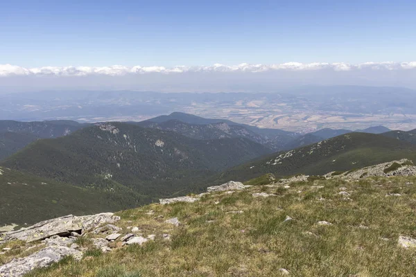 Paesaggio dal Belmeken Peak, montagna di Rila, Bulgaria — Foto Stock