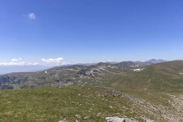 Tájkép Belmeken Peak, Rila Mountain, Bulgária — Stock Fotó