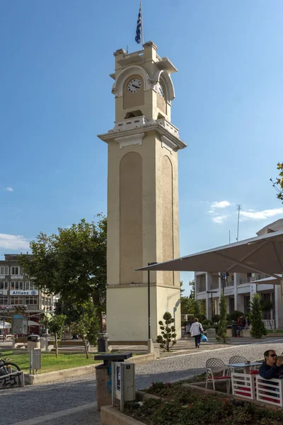 Torre del reloj en el casco antiguo de Xanthi, Grecia — Foto de Stock