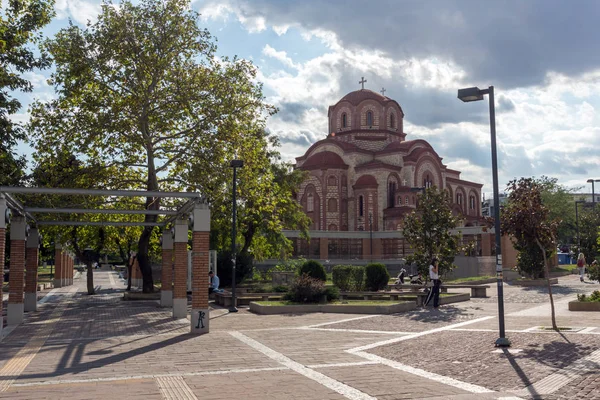 Chiesa ortodossa al centro della città di Xanthi, Grecia — Foto Stock