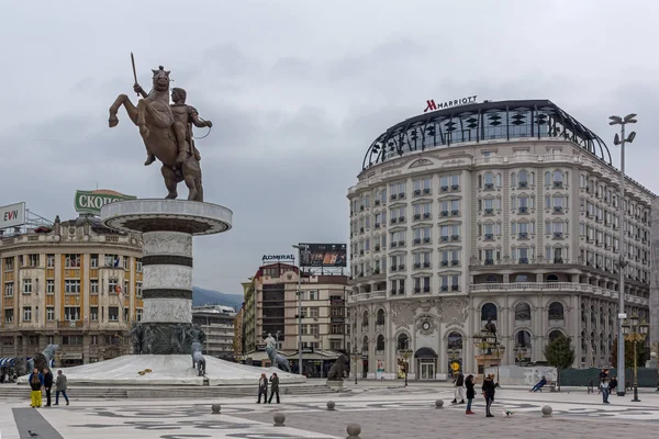 Üsküp Şehir Merkezi'ndeki Büyük İskender Anıtı