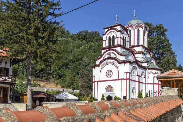 Średniowieczny klasztor tuman w pobliżu miasta Golubac, Serbia — Zdjęcie stockowe