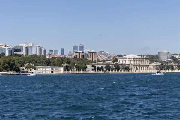Boğaz'dan İstanbul şehrine panorama