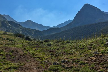 Peyzaj Begovitsa Nehri Vadisi, Pirin Dağı, Bulgaristan
