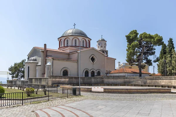 그리스 카발라 시의 구시가지에 있는 가정의 교회 — 스톡 사진