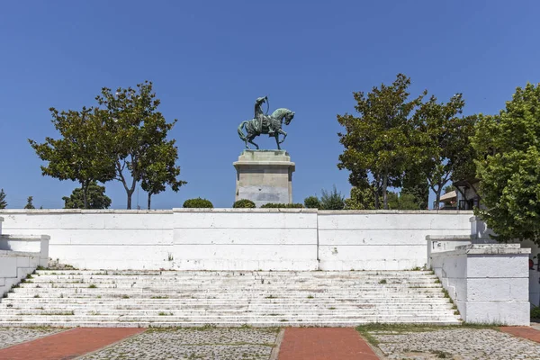 Памятник Мухаммеду Али Египетскому в городе Кавала, Греция — стоковое фото