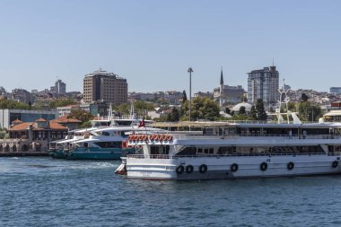 İstanbul Boğazı'ndan İstanbul şehrine manzara