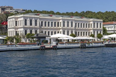 İstanbul Boğazı'ndan İstanbul şehrine manzara