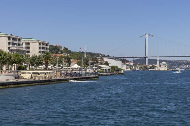 İstanbul Boğazı'ndan İstanbul şehrine manzara