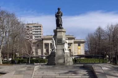 Haskovo Şehir merkezinde savaşlarda Düşmüş Anıtı