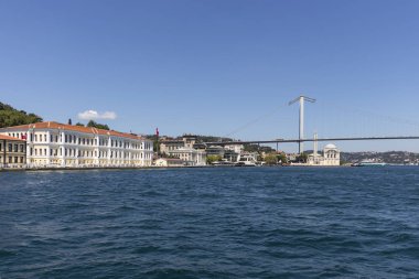 İstanbul'da 15 Temmuz Şehitler Köprüsü İstanbul Boğazı üzerinde