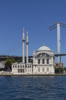 İstanbul'da 15 Temmuz Şehitler Köprüsü İstanbul Boğazı üzerinde