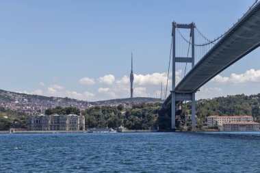 İstanbul'da 15 Temmuz Şehitler Köprüsü İstanbul Boğazı üzerinde
