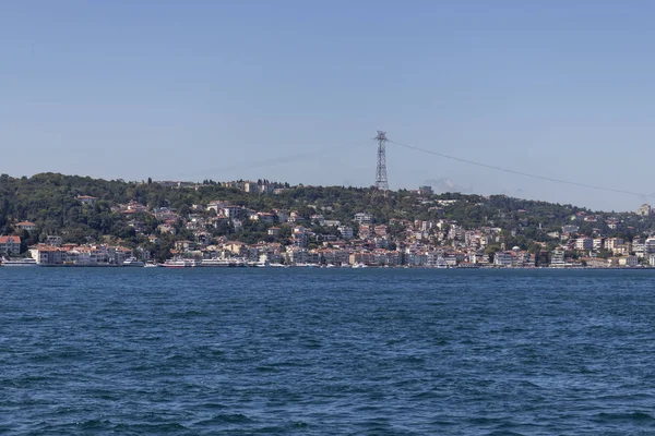 Panorama vom bosporus zur stadt istanbul — Stockfoto