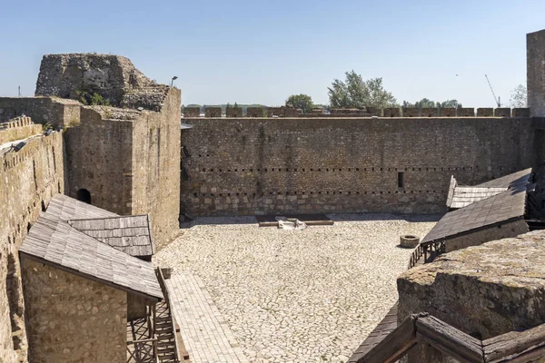 Rovine di Fortressr nel comune di Smederevo, Serbia — Foto Stock