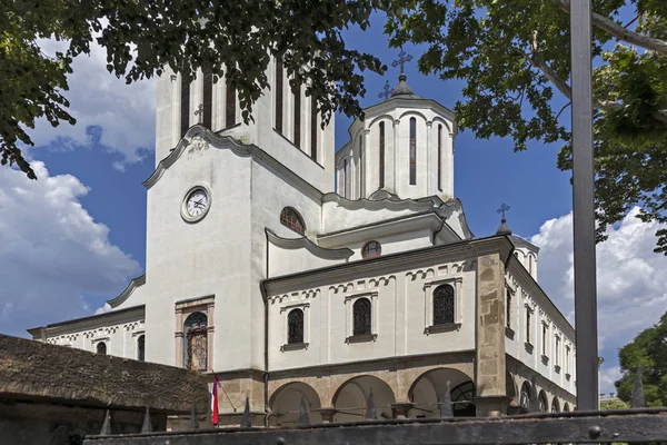 Igreja Catedral da Santíssima Trindade na cidade de Nis, Sérvia — Fotografia de Stock