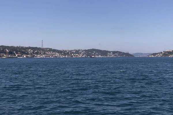 Panorama del Bósforo a la ciudad de Estambul — Foto de Stock