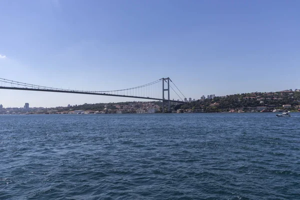 Panorama du Bosphore à la ville d'Istanbul — Photo