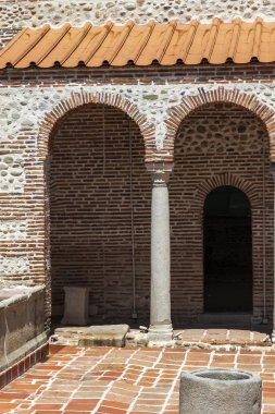 Bulgaristan 'ın Sandanski kentinde bazilikalı piskoposluk kompleksi