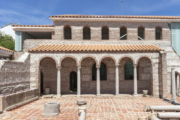 Complejo episcopal con basílica en la ciudad de Sandanski, Bulgaria — Foto de Stock