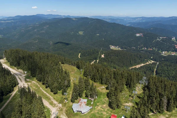 Bulgaristan 'ın Snezhanka kulesinden Rodop Dağlarının manzarası