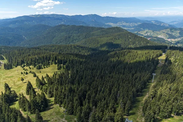 Bulgaristan 'ın Snezhanka kulesinden Rodop Dağlarının manzarası