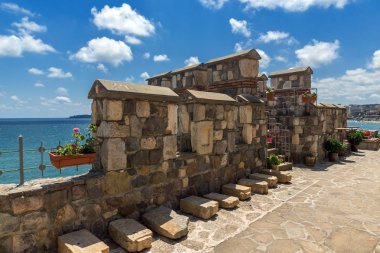 Bulgaristan 'ın eski Sozopol kentinde antik tahkimatlar