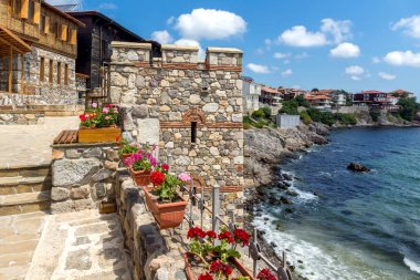 Bulgaristan 'ın eski Sozopol kentinde antik tahkimatlar