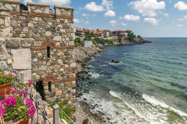 Antiguas fortificaciones en el casco antiguo de Sozopol, Bulgaria — Foto de Stock