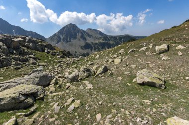 Yalovarnika Tepesi, Pirin Dağı, Bulgaristan çevresindeki manzara