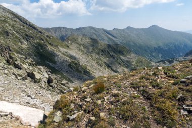 Kamenitsa zirvesine tırmanma yolu, Pirin Dağı, Bulgaristan