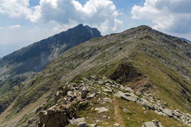 Kamenitsa zirvesine tırmanma yolu, Pirin Dağı, Bulgaristan