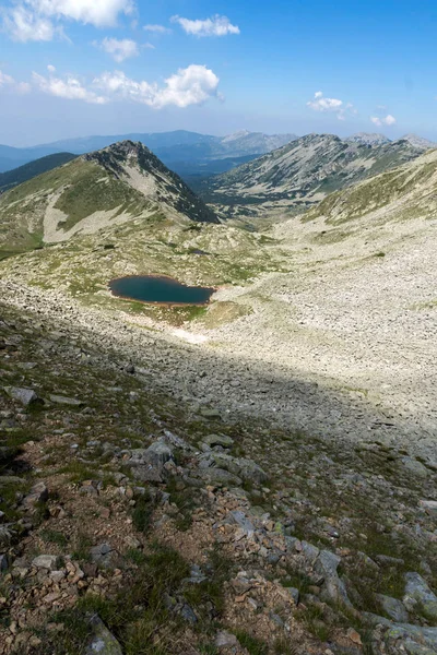Danau Kambing, Pegunungan Pirin, Bulgaria — Stok Foto