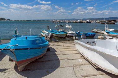 Bulgaristan 'ın Nessebar Limanı' nda küçük bir balıkçı teknesi