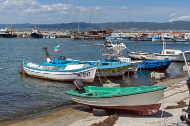 Bulgaristan 'ın Nessebar Limanı' nda küçük bir balıkçı teknesi