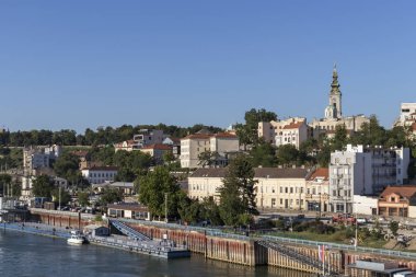 Sırbistan 'ın Belgrad kentinin Sava Nehri ve Eski Kenti (Stari Grad)