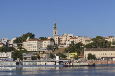 Sırbistan 'ın Belgrad kentinin Sava Nehri ve Eski Kenti (Stari Grad)