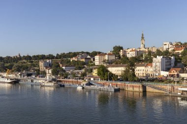 Sırbistan 'ın Belgrad kentinin Sava Nehri ve Eski Kenti (Stari Grad)