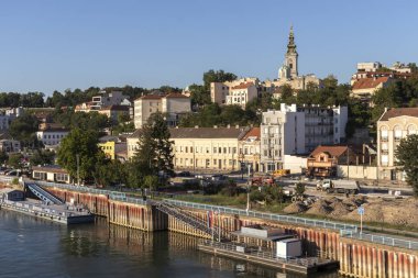 Sırbistan 'ın Belgrad kentinin Sava Nehri ve Eski Kenti (Stari Grad)
