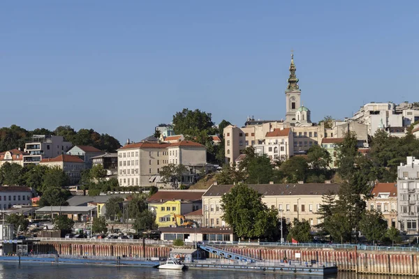 Sava floden och Gamla stan (Stari Grad) i staden Belgrad, Serbien — Stockfoto