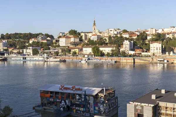 Sava floden och Gamla stan (Stari Grad) i staden Belgrad, Serbien — Stockfoto
