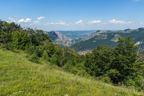 Landschaft des Vratsata-Passes am Balkan, Bulgarien — Stockfoto