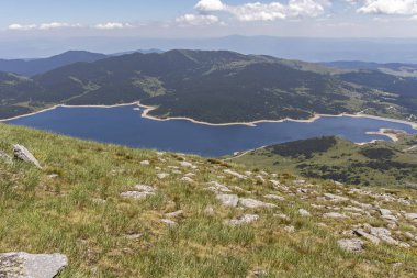 Belmeken Barajı manzarası, Rila dağı, Bulgaristan