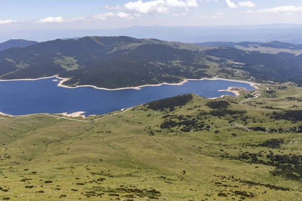 Landschaft des Belmeken-Staudamms, Rila-Gebirge, Bulgarien — Stockfoto